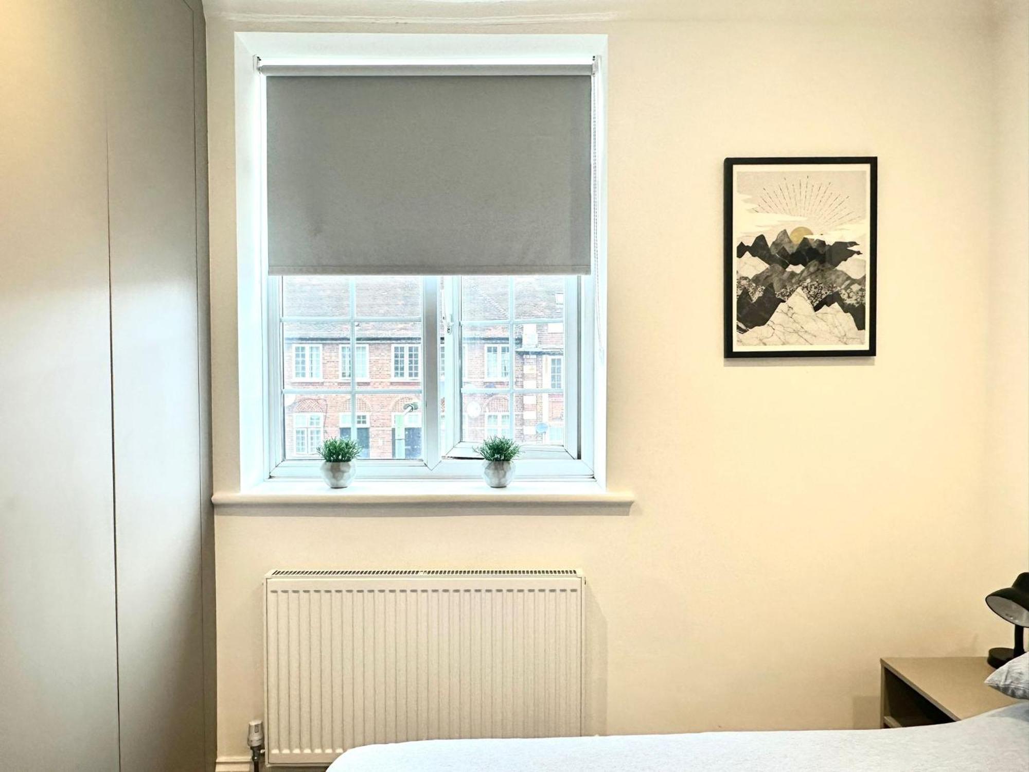 הנדון Bright Modern, Private Apartment,15 Mins To Central London מראה חיצוני תמונה